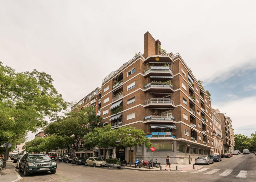 Apartamentos Los Jerónimos Madri Exterior foto