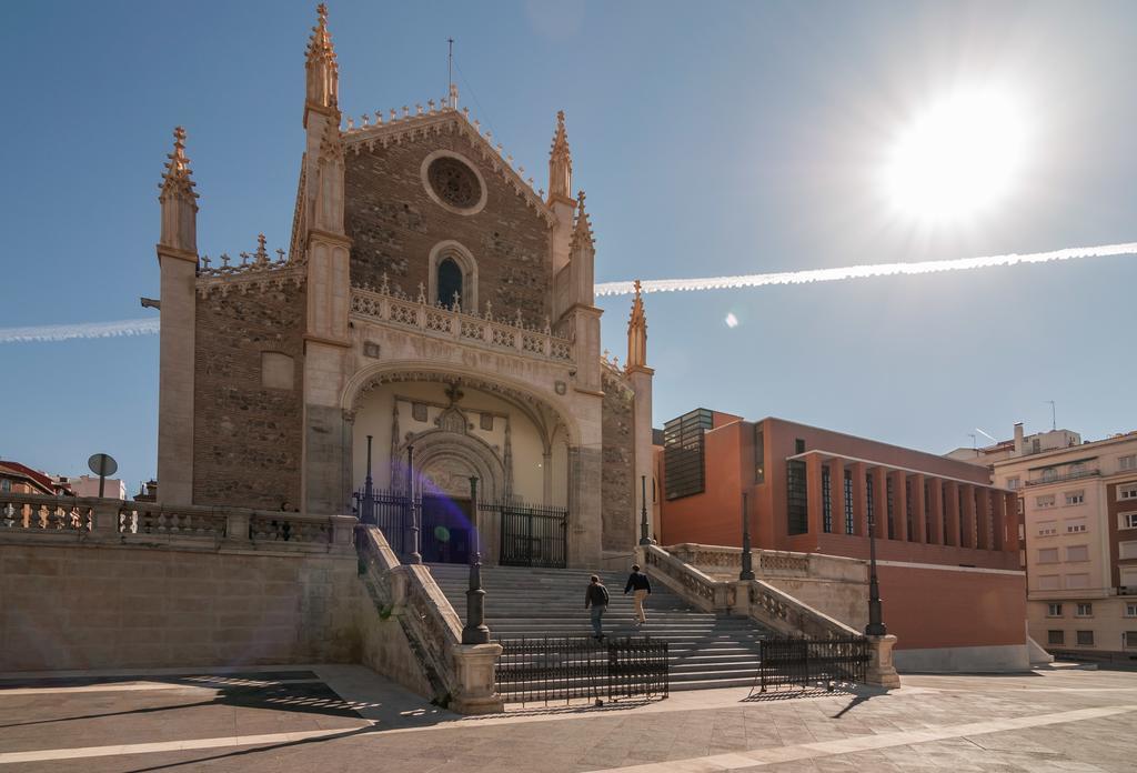 Apartamentos Los Jerónimos Madri Exterior foto