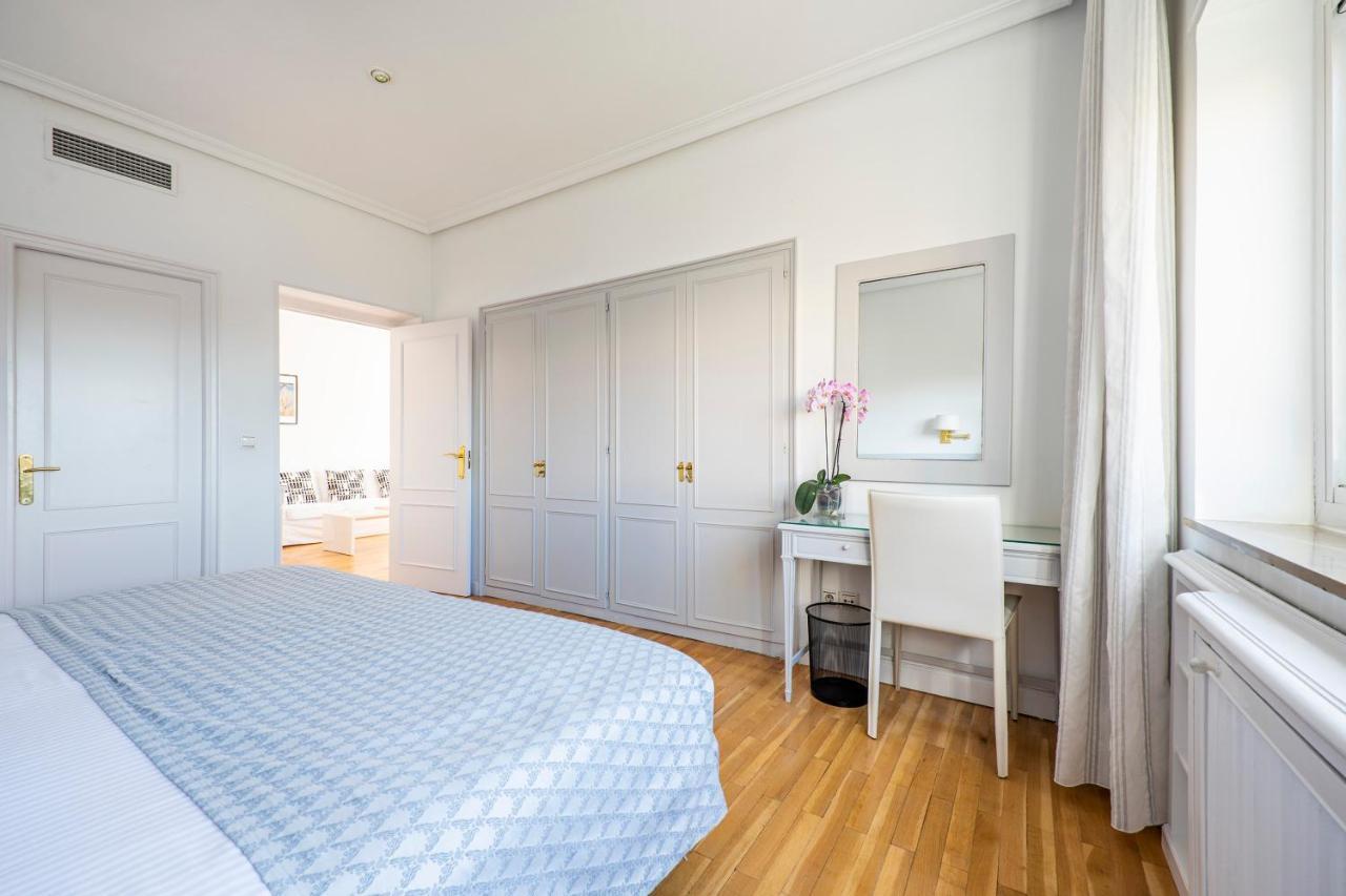 Apartamentos Los Jerónimos Madri Exterior foto